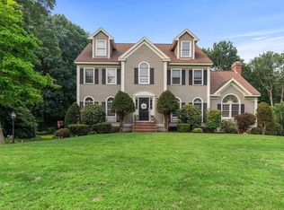 21 Alexander Dr, Hampton, NH 03842