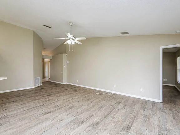 5th image of 12235 Dawn Vista Dr