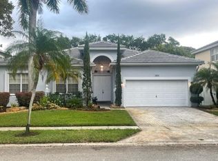 16819 SW 6th St, Pembroke Pines, FL 33027