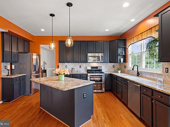 5th image of 15281 Bowmans Folly Dr
