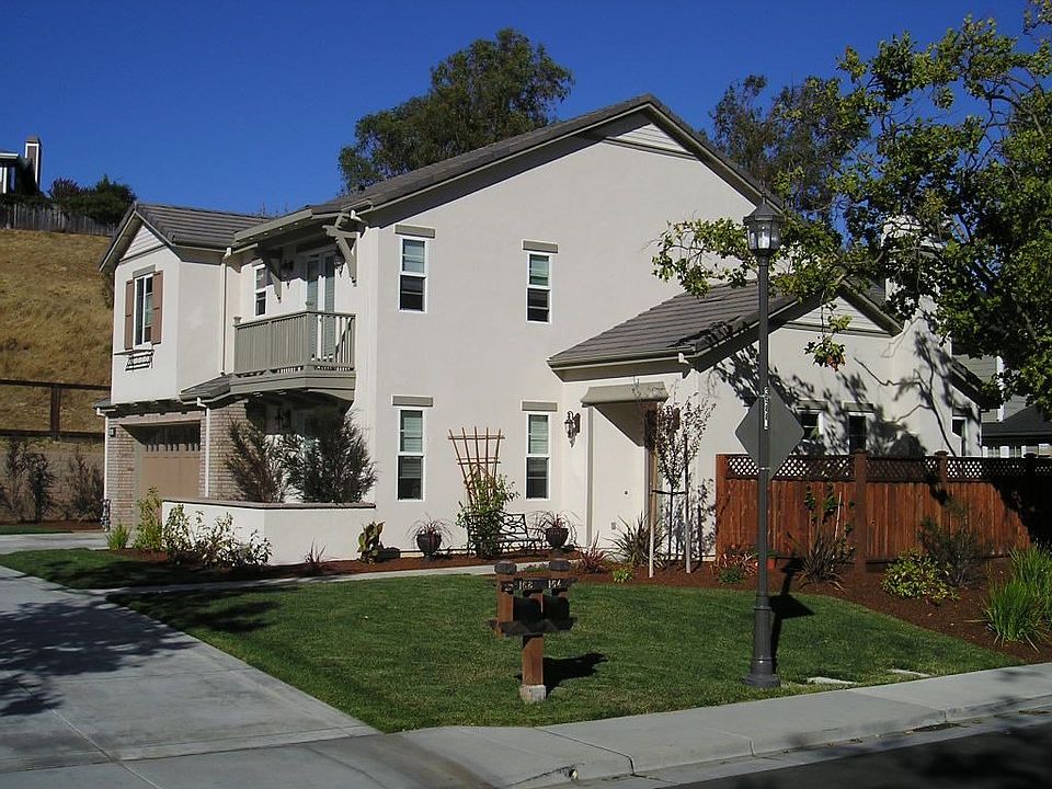 1st image of 164 Laurelwood Dr