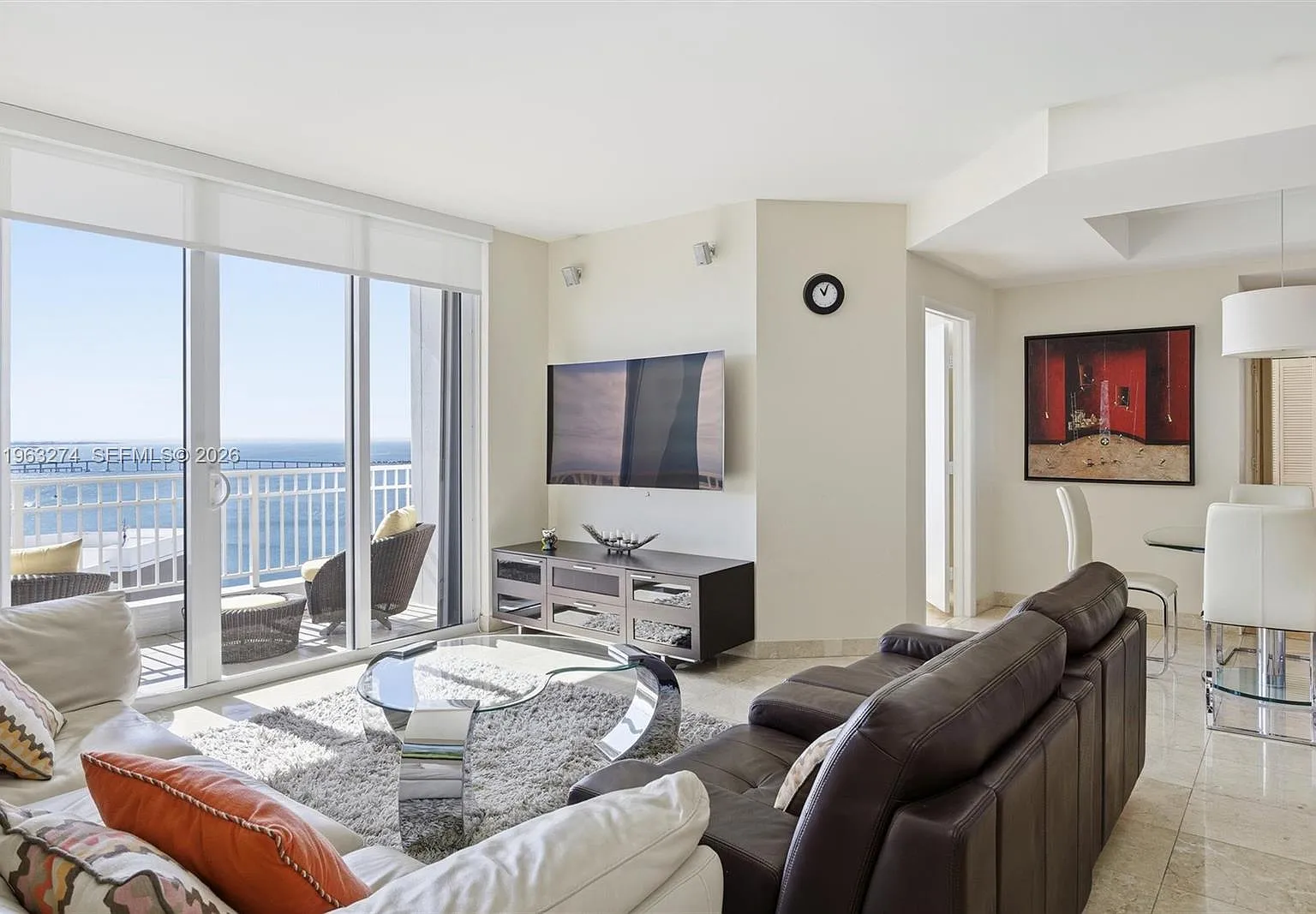 Courts Brickell Key Condo — Photo 4