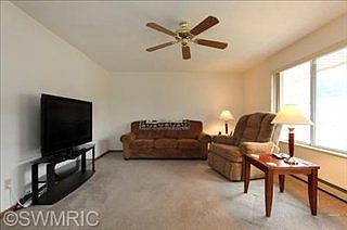 3rd image of 338 York View Ln NW