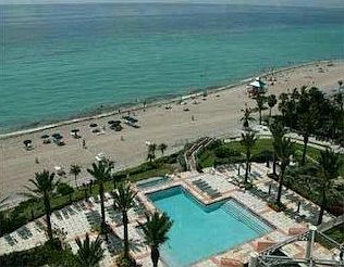 3rd image of 19333 Collins Ave APT 1009