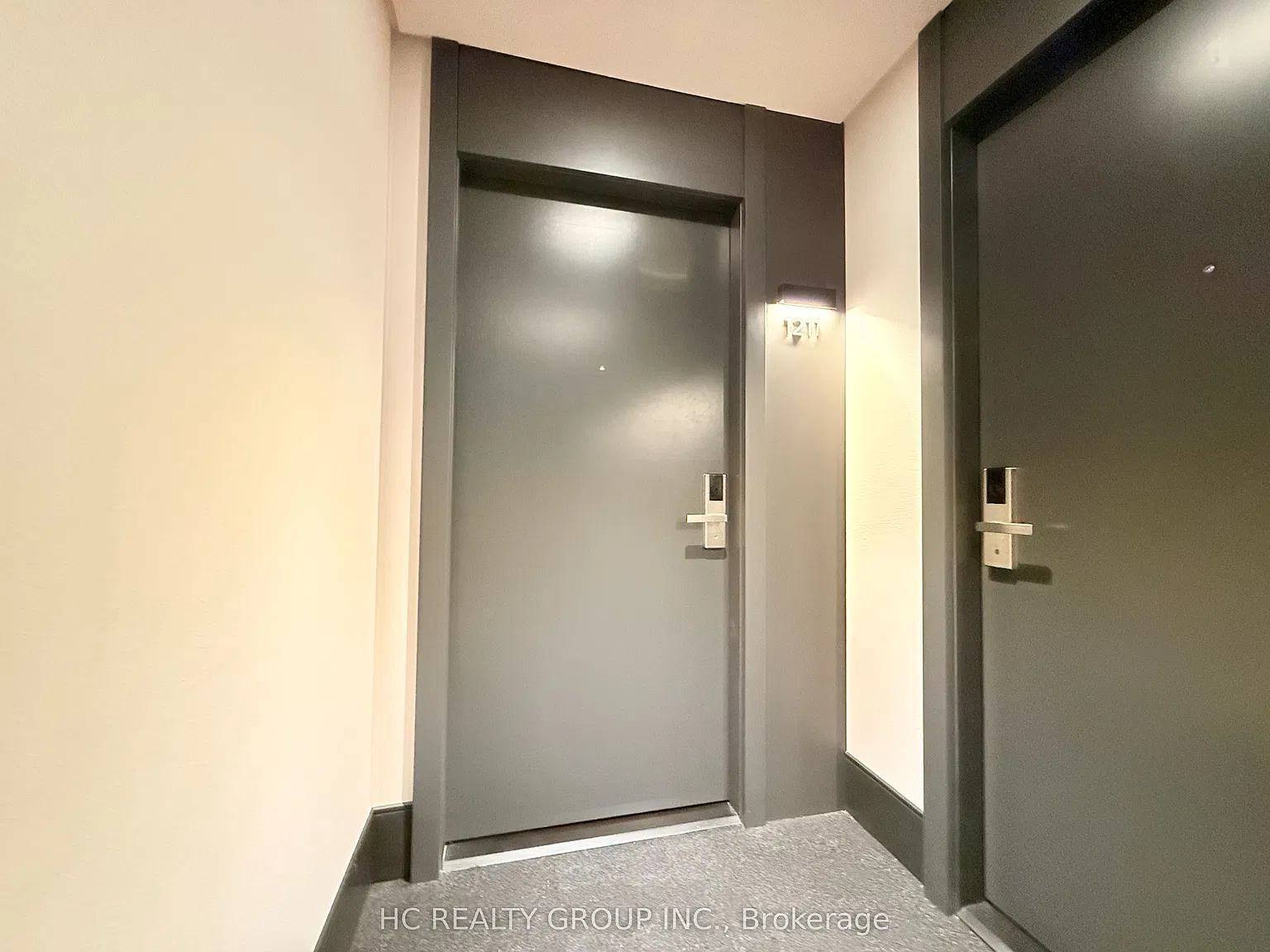 1 bed, $2,400 — Photo 4