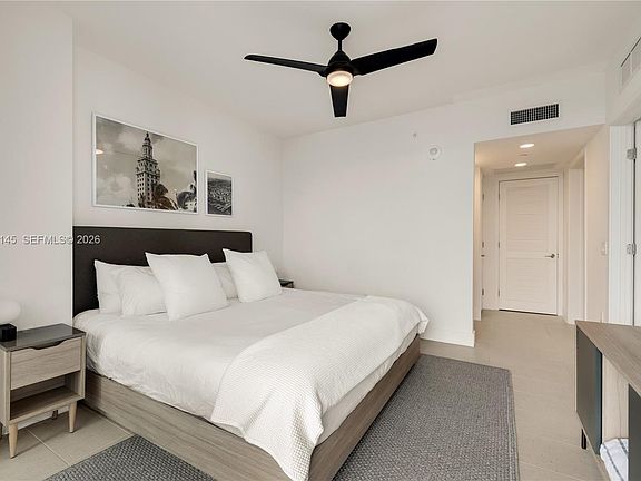 4th image of 601 NE 1st Ave #3514