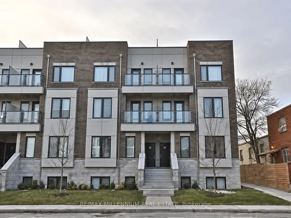 256 Royal York Rd #110, Toronto, ON M8V 1Y8