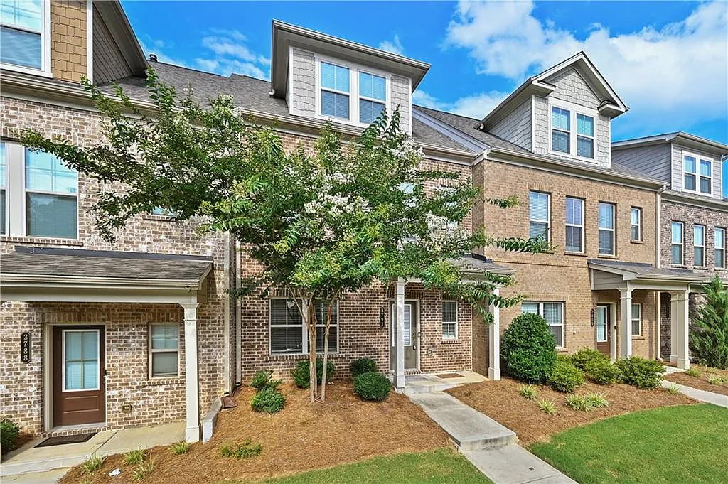 3 bed, 3.5 bath, 1977 sqft, $2,300 — Photo 3