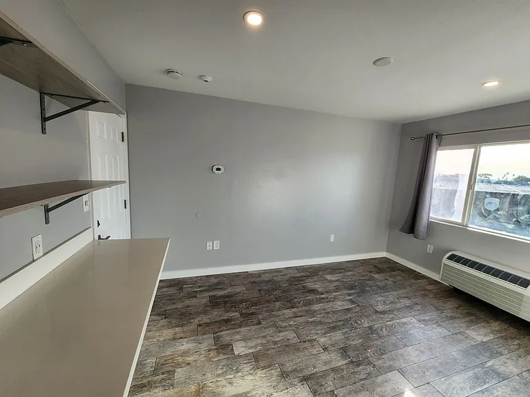 1315 Morena Blvd #9 — Photo 35