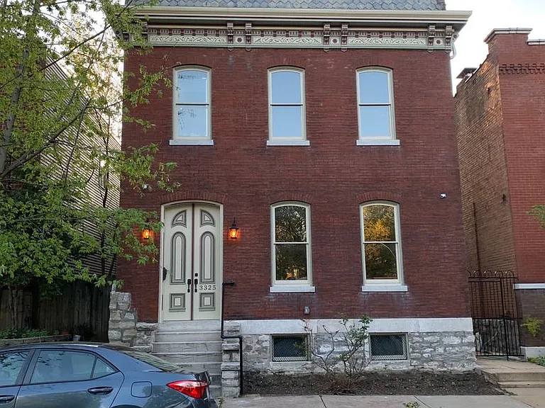 3325 Indiana Ave — Photo 1