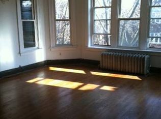 7814 S Phillips Ave APT 3, Chicago, IL 60649