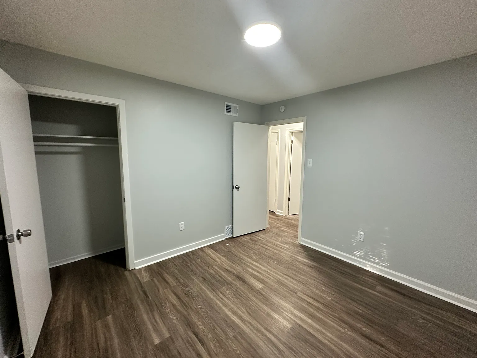 4 bed, 1050 sqft, $1,100 — Photo 4