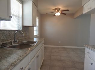 929 Quetzal St APT 2, Corpus Christi, TX 78418