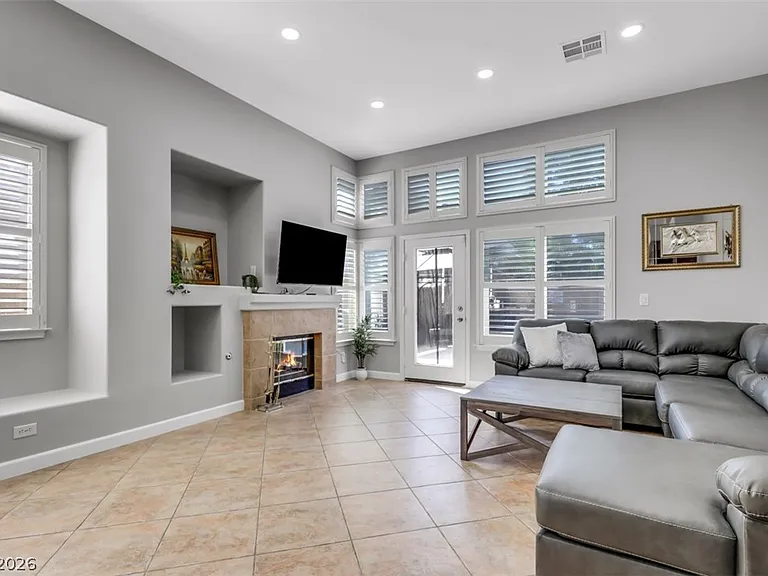 7855 Windward Rd — Photo 16