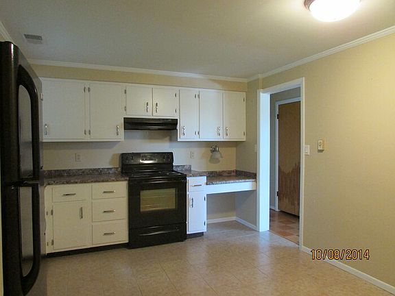 4th image of 112 Tudor Dr