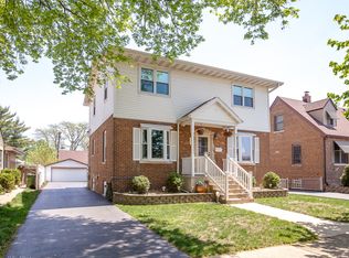 9109 S 54th Ct, Oak Lawn, IL 60453
