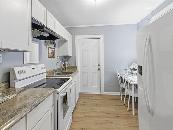 5th image of 1308 Coleman St