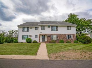 375 River St #8, Belleville, WI 53508
