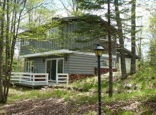5423 Lakeview Ln, Rhinelander, WI 54501