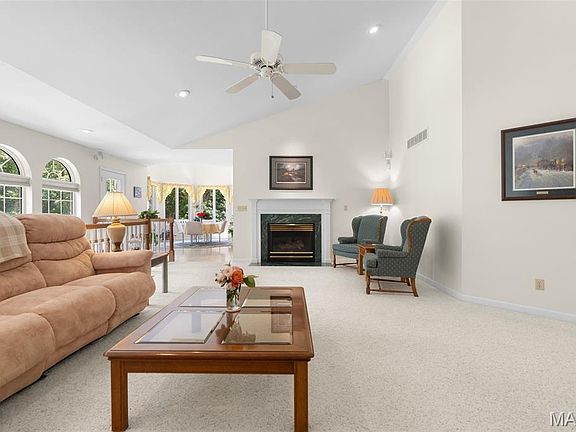 5th image of 2363 Desloge Estates Dr
