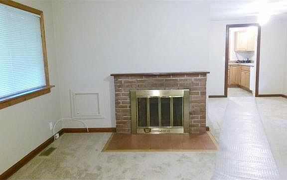 2nd image of 11716 Poggemoeller Ave