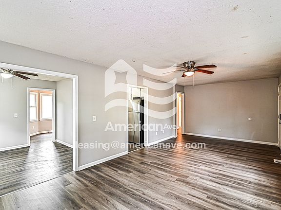 1566_004_living_room_4.jpg