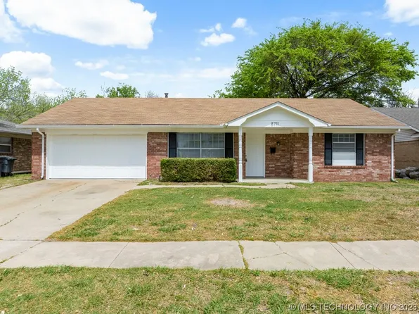 8711 E 28th Pl, Tulsa, OK 74129