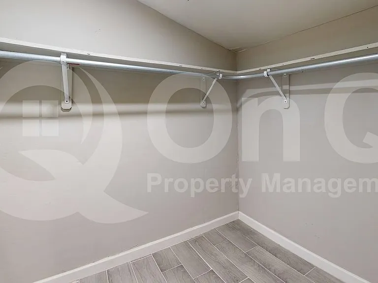 2714 E 21st St #A — Photo 16