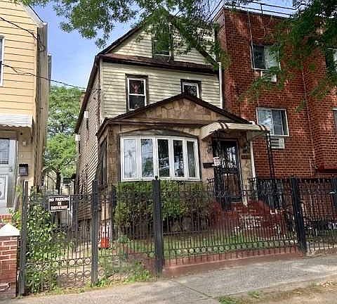2nd image of 5318 Junction Blvd
