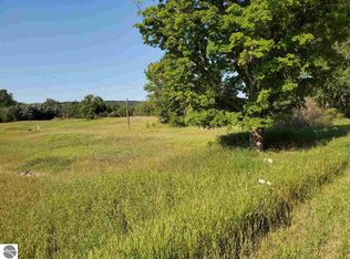 3901 W 18 1/2 Rd, Mesick, MI 49668