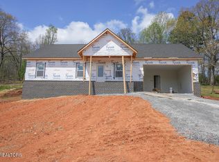 1001 N Old Grey Ridge Rd, Friendsville, TN 37737