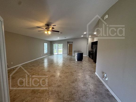 2nd image of 510 Poplar St SE