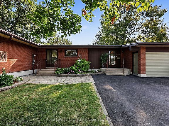 2nd image of 408 Mooney Cres