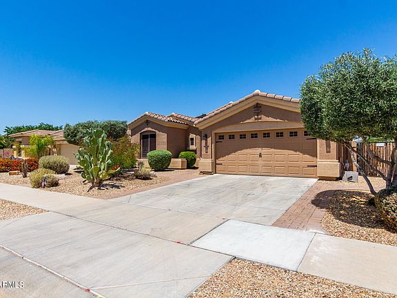 2nd image of 17572 W DAHLIA Drive