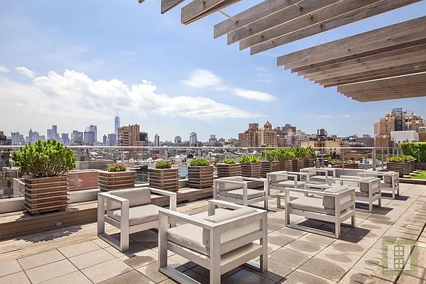 Rented by SR8 REALTY LLC | media 19