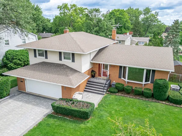 4506 Magnolia Dr, Rolling Meadows, IL 60008