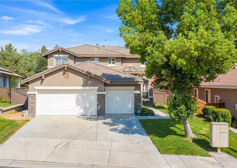 1st image of 43820 Alcoba Dr