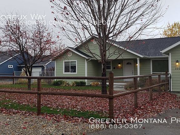 3rd image of 220 Lamoreaux Way