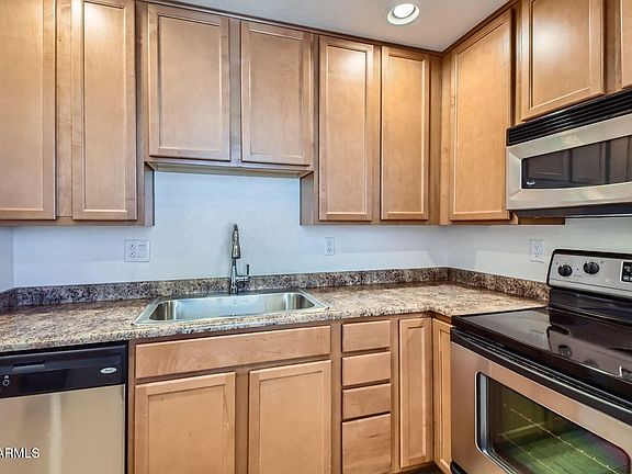 3rd image of 4354 N 82nd St Unit 182