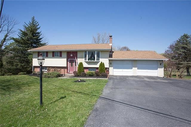 1st image of 222 Cherry Hill Rd