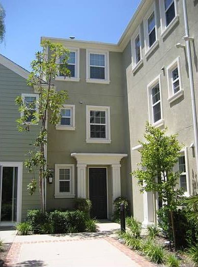 1st image of 15243 Kensington Park Dr