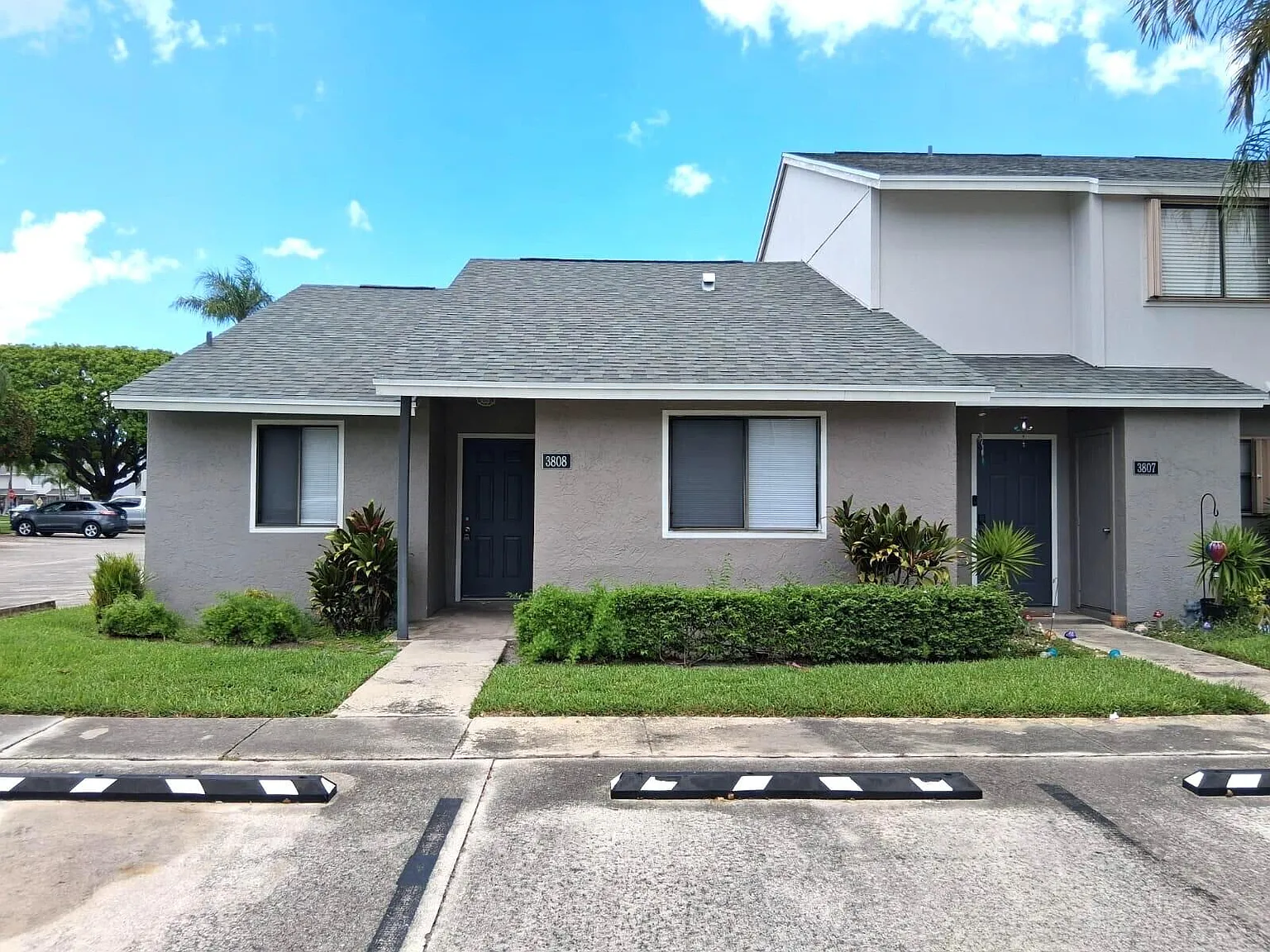 2 bed, 2.0 bath, 992 sqft, $2,150 — Photo 1