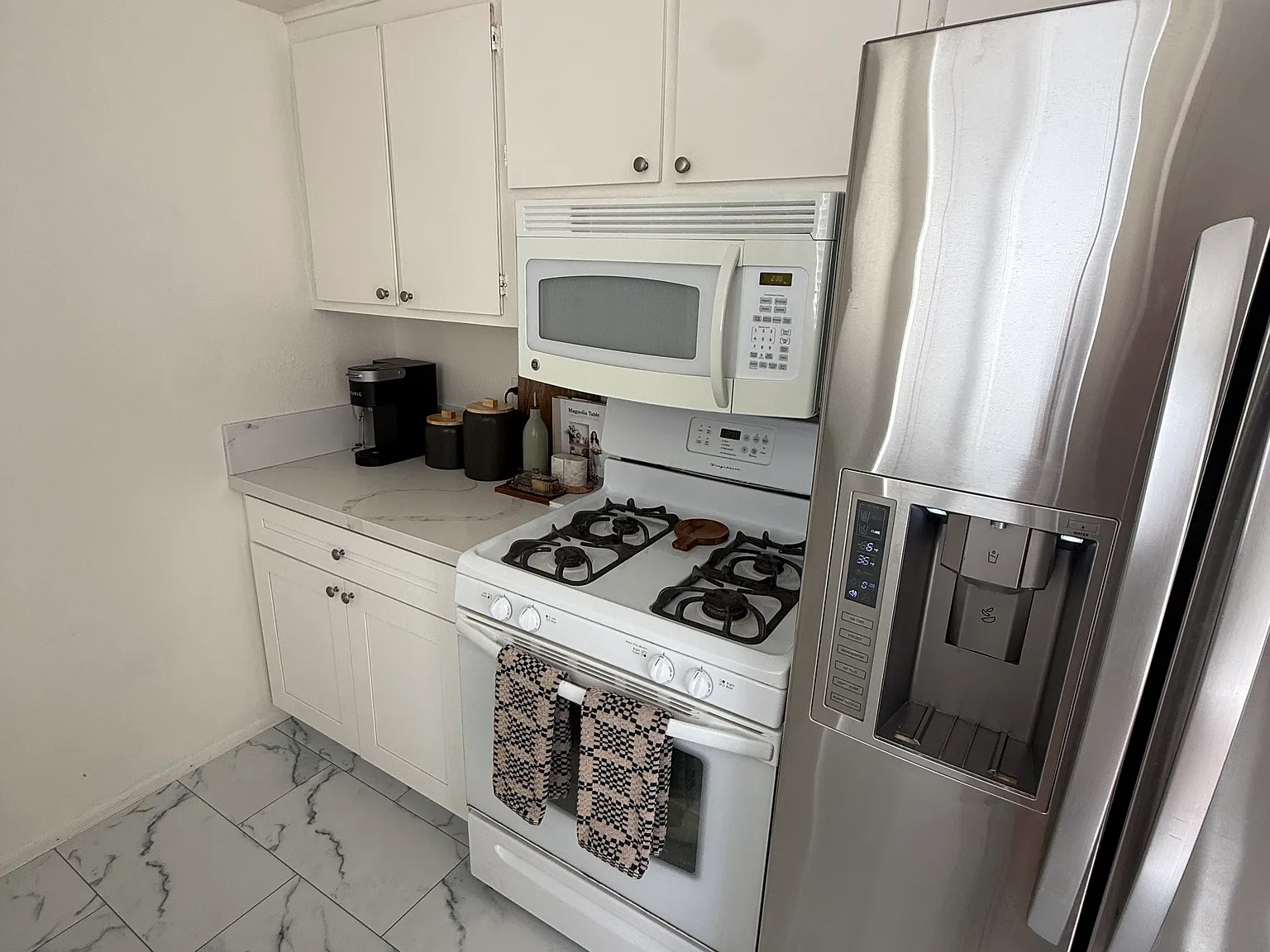 2 bed, 1.5 bath, 1150 sqft, $2,795 — Photo 3