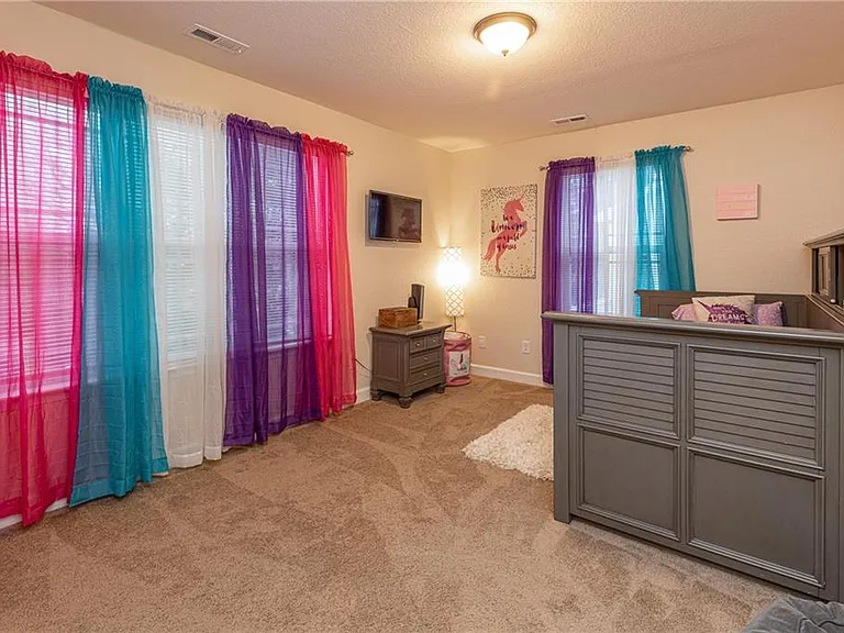 5919 Orcutt Ave — Photo 12