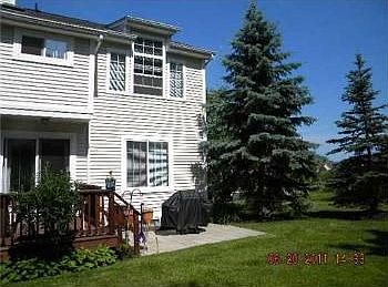 4th image of 105 Delafield Ln #105