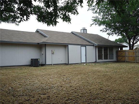 3rd image of 7137 Fire Hill Dr
