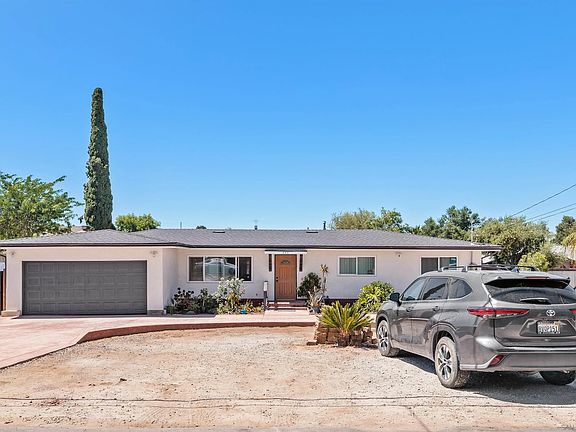 3rd image of 643 McDonald Ln