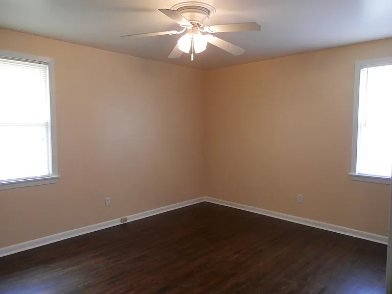 6519 Janice St NW — Photo 14