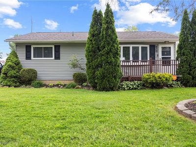 839 Delaware Ave, Elyria, OH, 44035