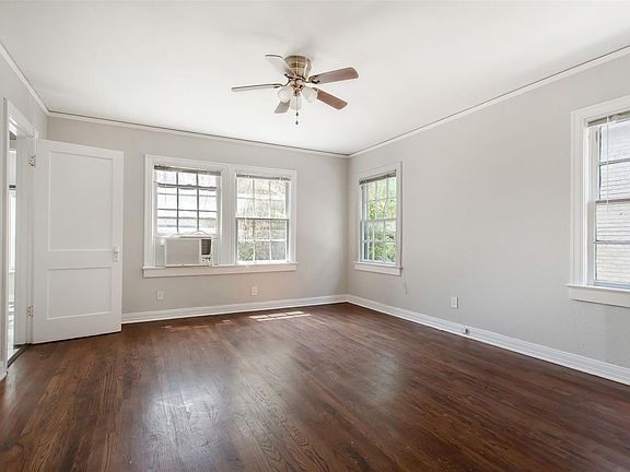 5th image of 5918 La Vista Dr #1